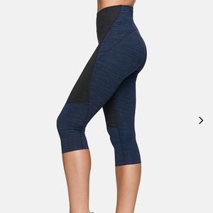 Outdoor voices crop color block leggings